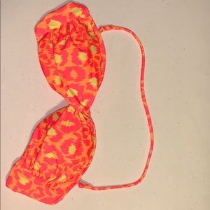 Victoria swimsuit bikini top size M